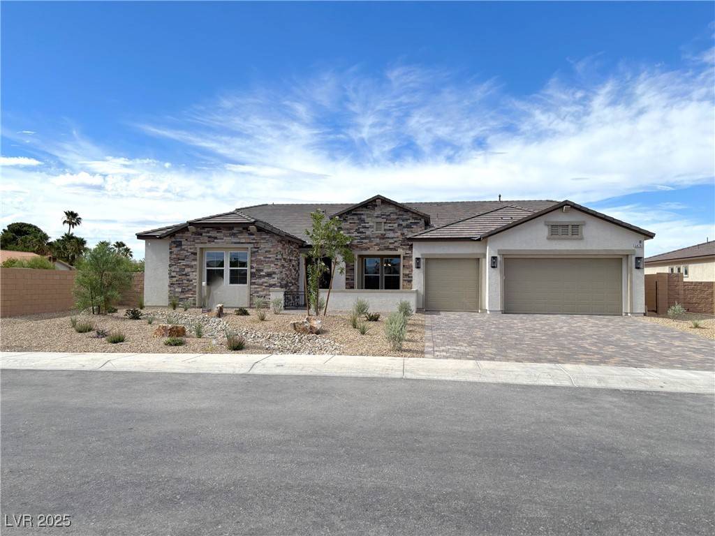 Las Vegas, NV 89139,5476 Middleton Falls AVE
