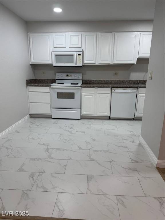 Las Vegas, NV 89103,5241 River Glen DR #184
