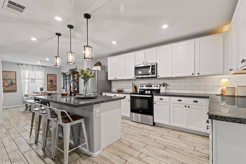 Indian Springs, NV 89018,452 Triple Falls ST