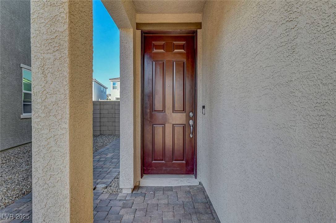 Las Vegas, NV 89149,8454 Vacarez DR