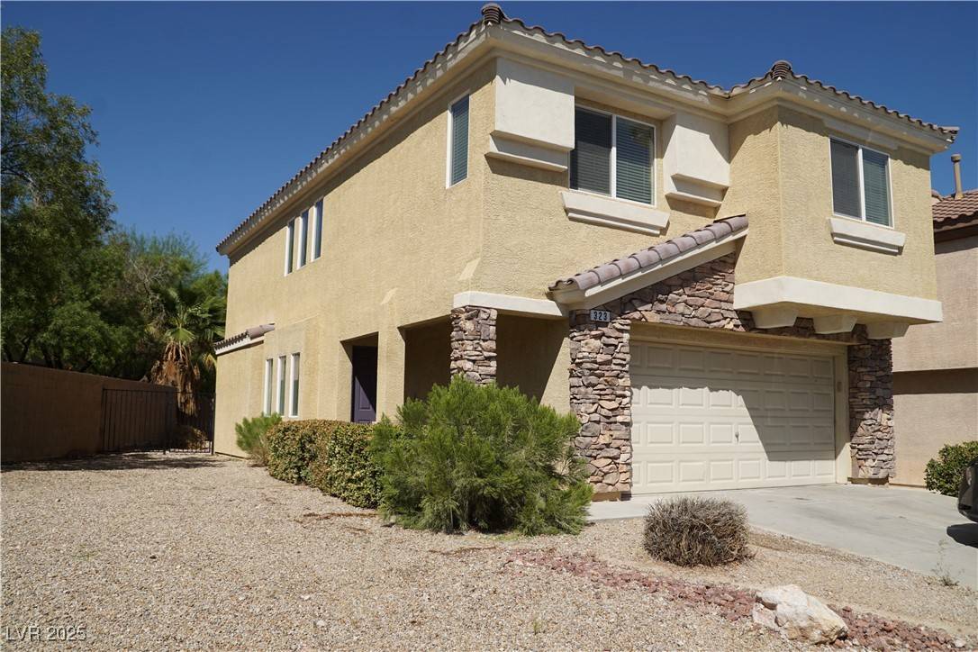 Las Vegas, NV 89148,323 Dog Leg DR