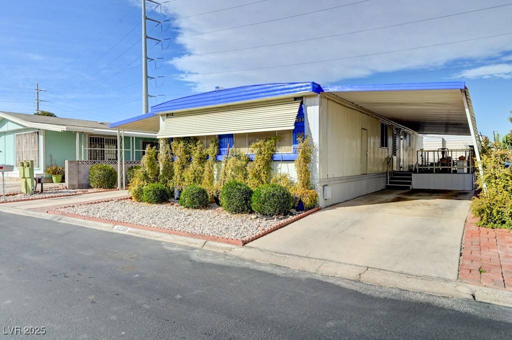 Las Vegas, NV 89103,5036 Royal AVE