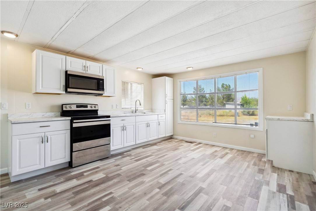 Pahrump, NV 89048,2551 W Retread RD
