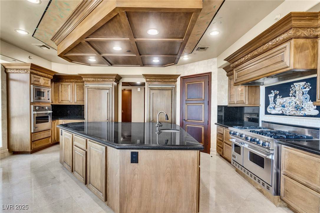 Las Vegas, NV 89145,9103 Alta DR #1502