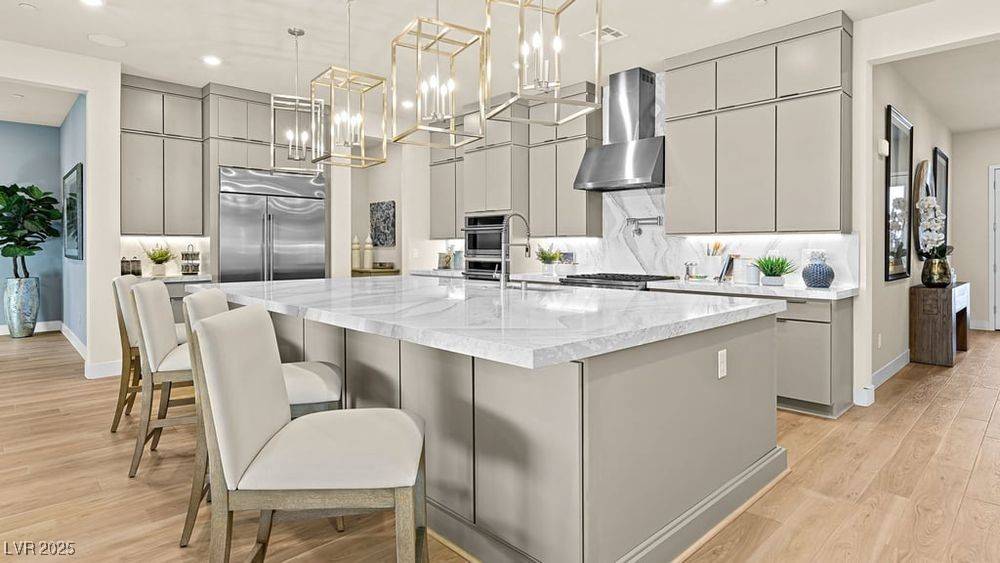 Henderson, NV 89011,379 Portus Delphini CT
