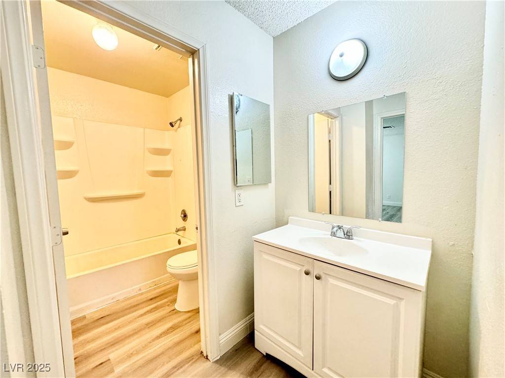 Las Vegas, NV 89119,5195 Gray LN