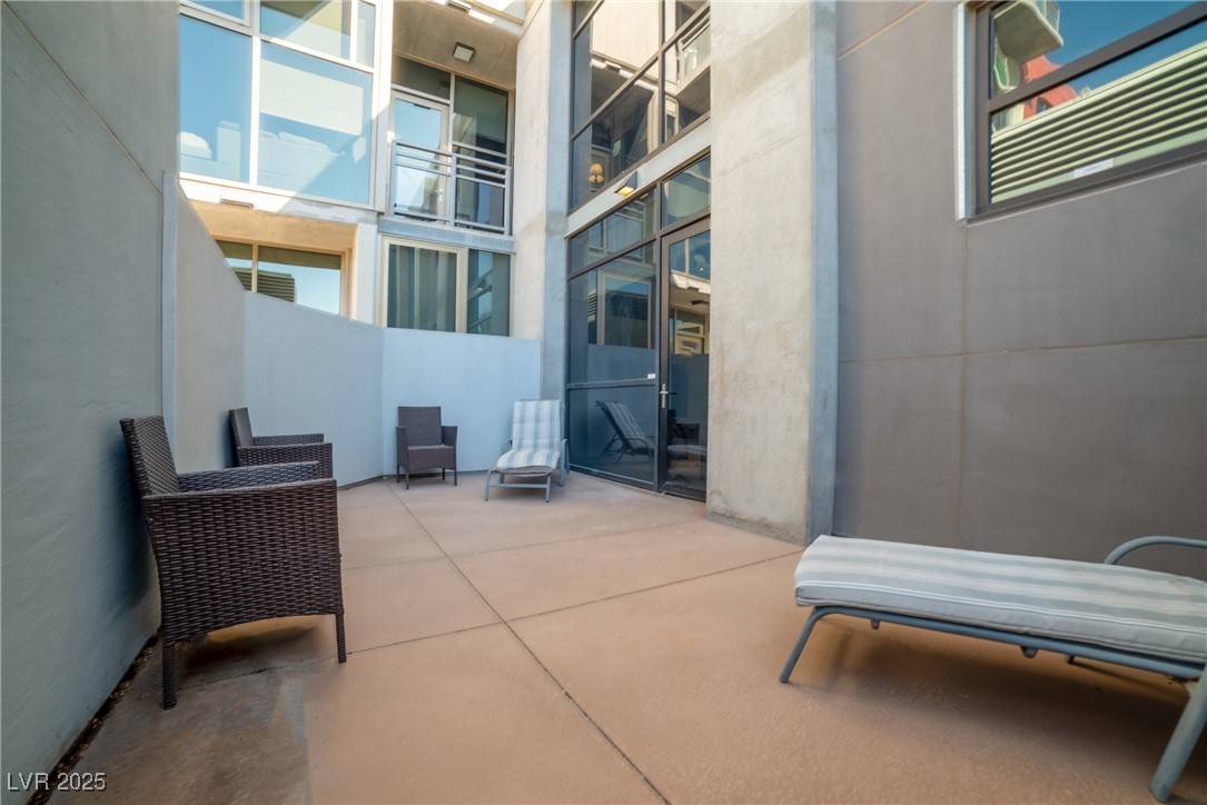 Las Vegas, NV 89101,353 E Bonneville AVE #752