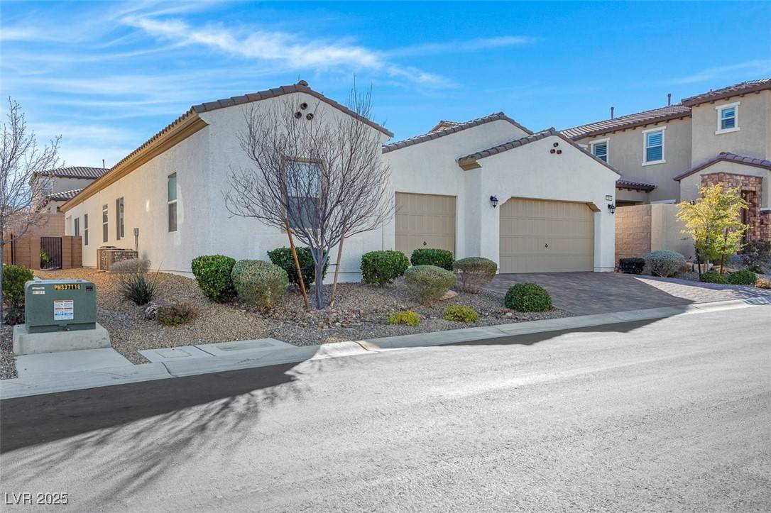 Las Vegas, NV 89148,351 Dandelion Brook Ct CT