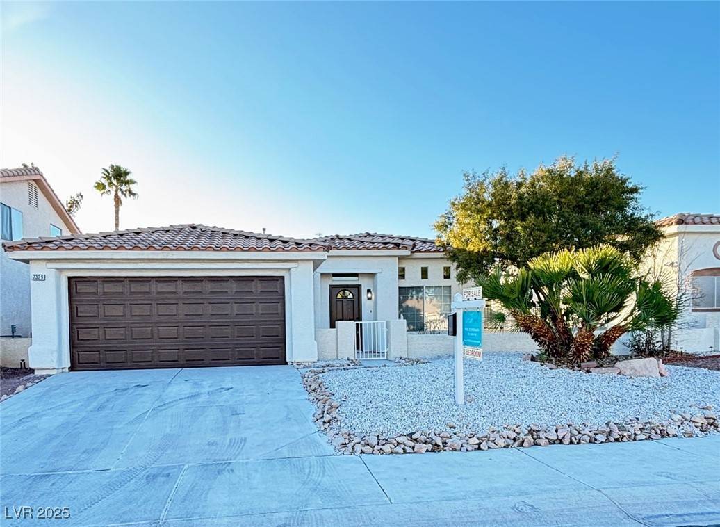 Las Vegas, NV 89131,7329 Cogburn ST