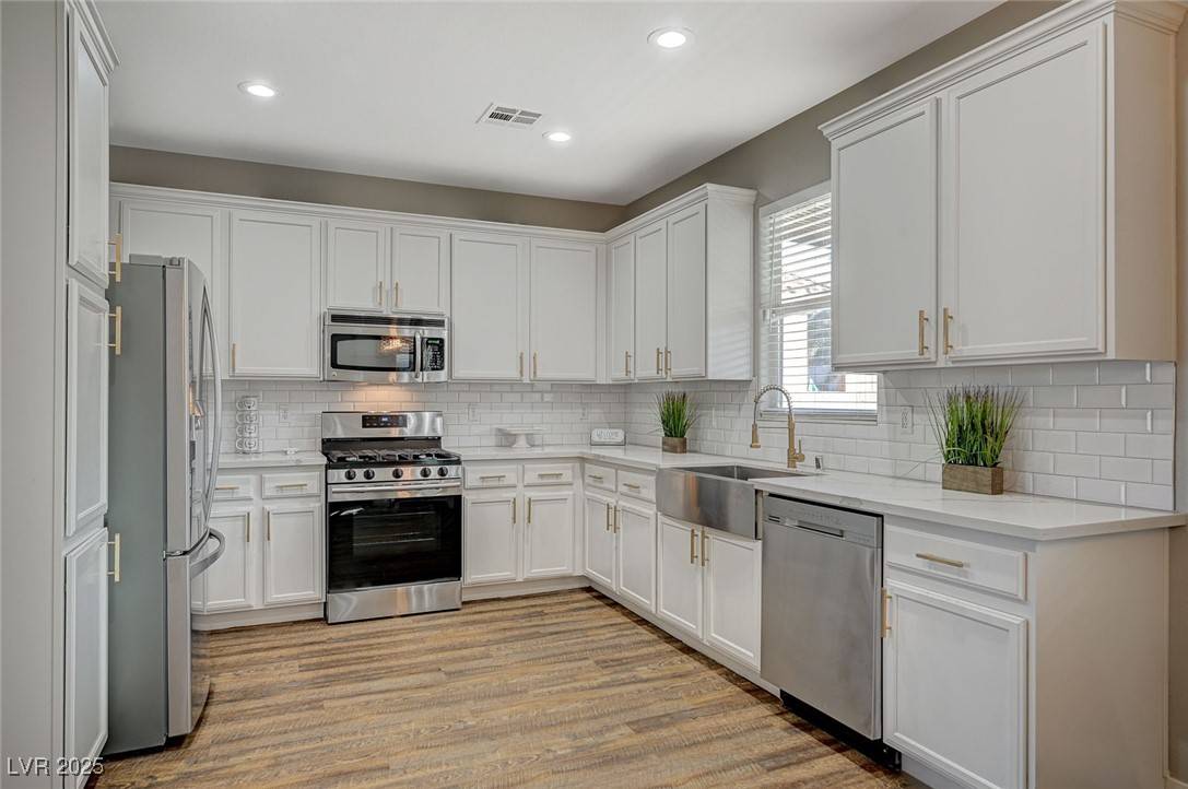 Las Vegas, NV 89148,9601 Rolling Thunder AVE