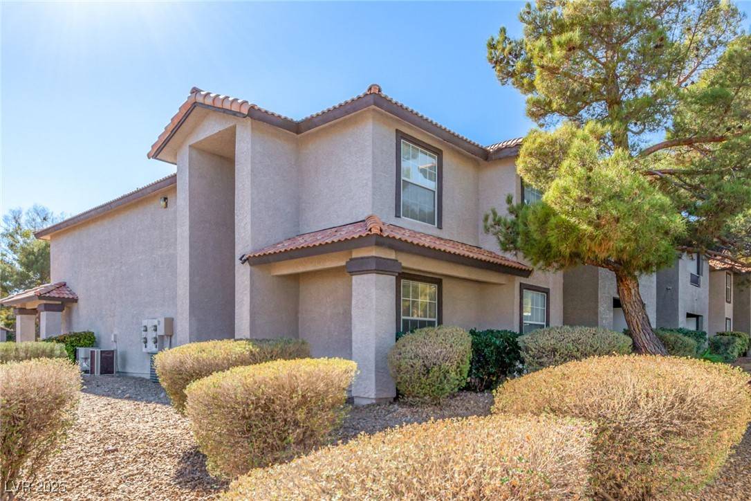 Las Vegas, NV 89117,2606 S Durango DR #232