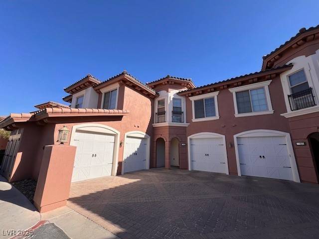 Henderson, NV 89011,25 Via Visione #102
