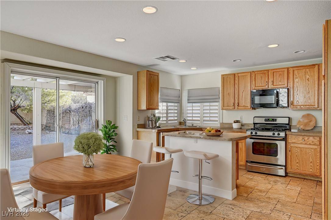 Henderson, NV 89015,991 Ridge Path AVE