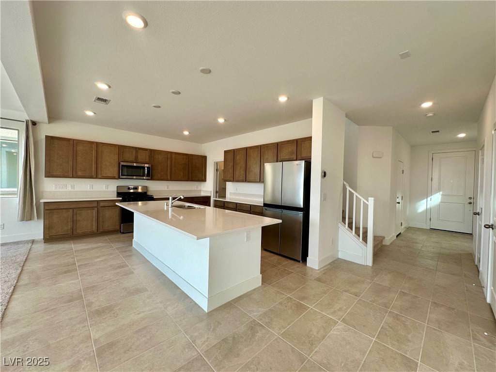 Las Vegas, NV 89113,8044 Texas Hills ST
