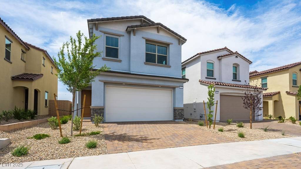 Henderson, NV 89015,637 N Water ST