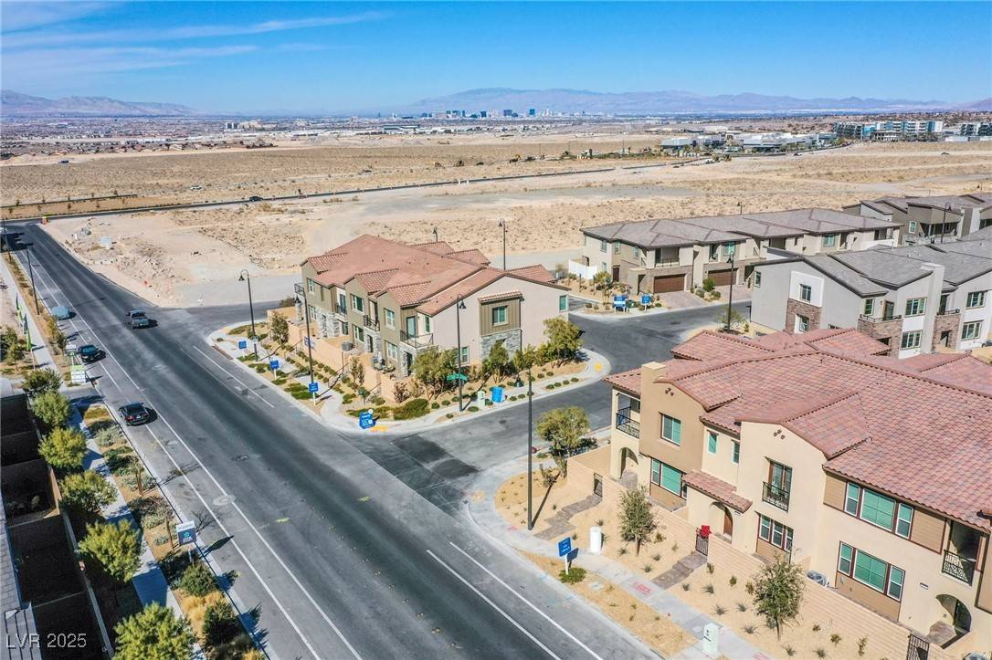 Henderson, NV 89044,2527 Venetia Pointe ST