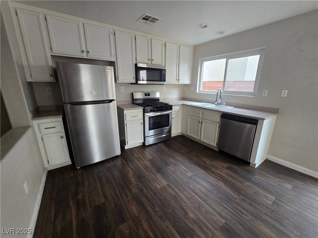 Las Vegas, NV 89139,6143 Windmill Island AVE