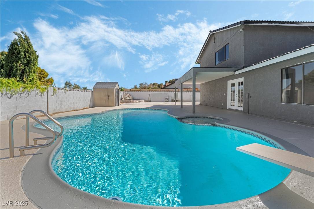 Las Vegas, NV 89108,1300 Oak Tree LN