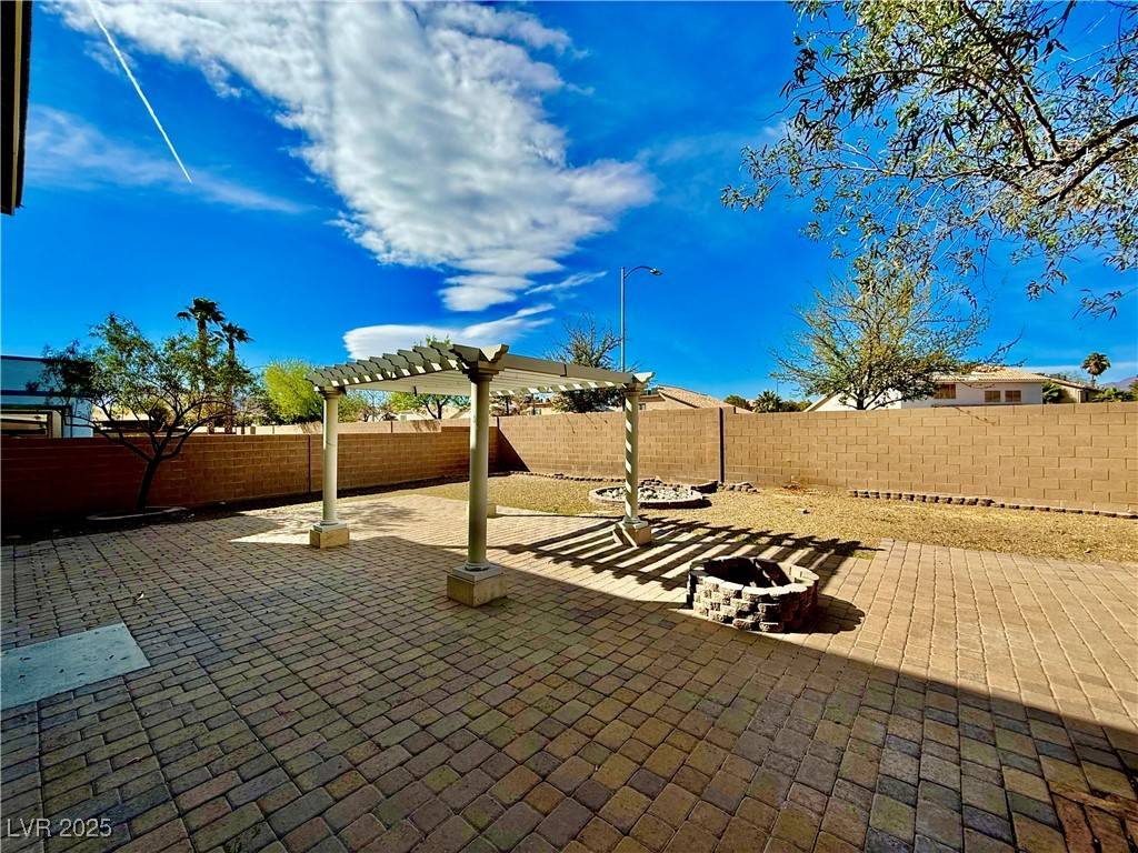 Las Vegas, NV 89129,7318 Dolphine Crest AVE