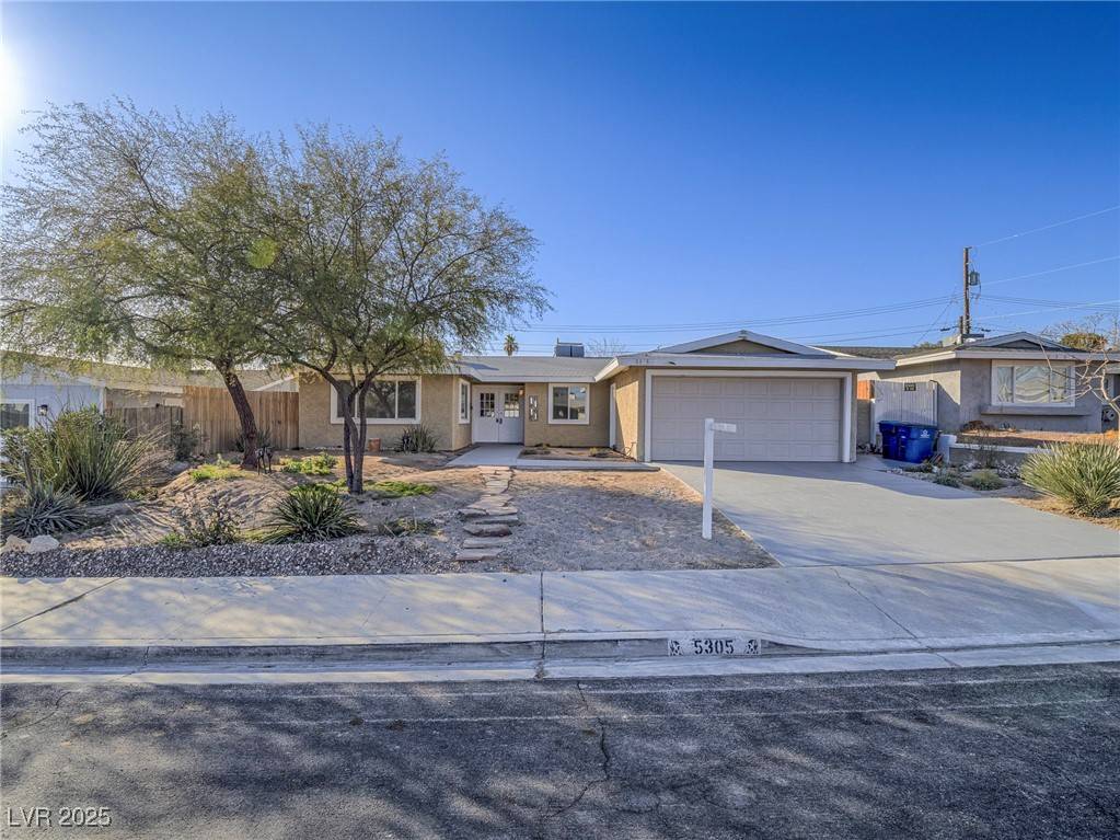 Las Vegas, NV 89146,5305 Doe AVE