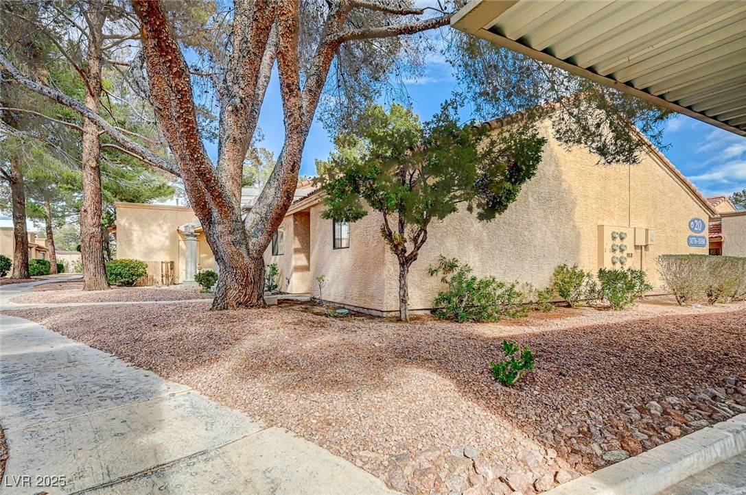 Las Vegas, NV 89102,2851 S Valley View BLVD #1079