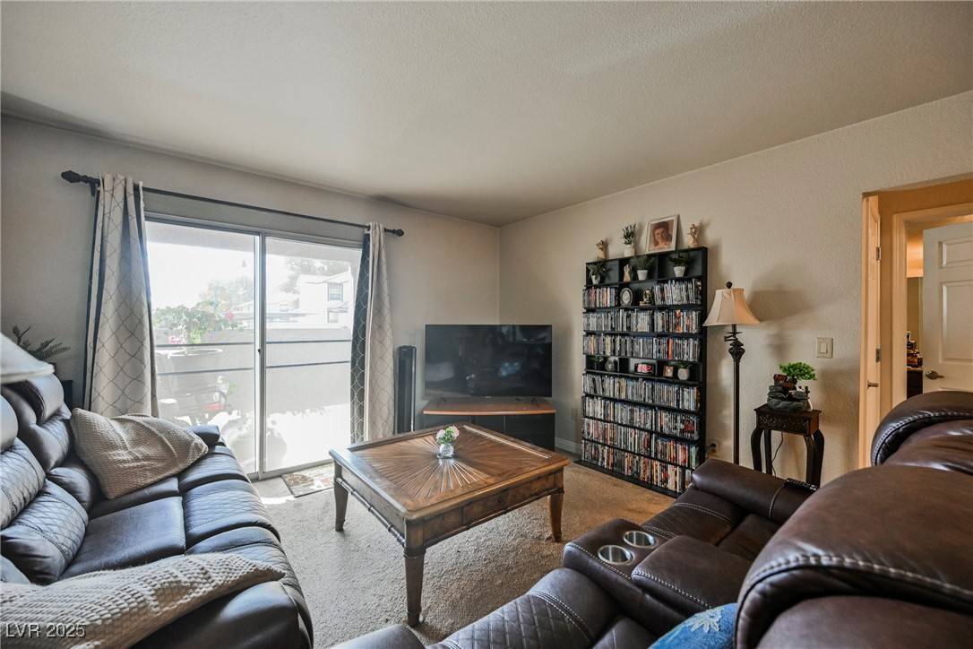 Las Vegas, NV 89117,2606 S Durango DR #152
