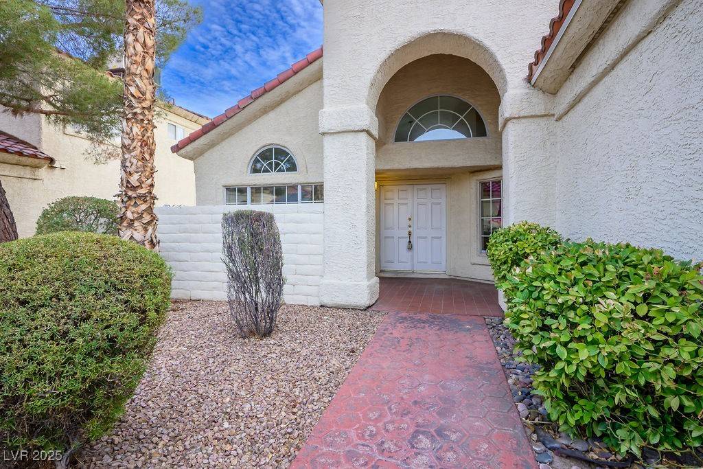 Las Vegas, NV 89107,726 Sea Pines LN