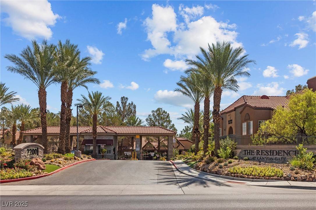 Las Vegas, NV 89117,2200 S Fort Apache RD #2175