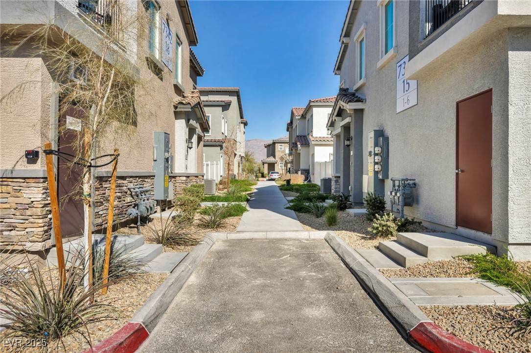 Las Vegas, NV 89131,7348 N Decatur BLVD #5