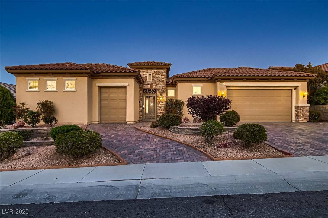 Henderson, NV 89044,2388 Orangeburg PL