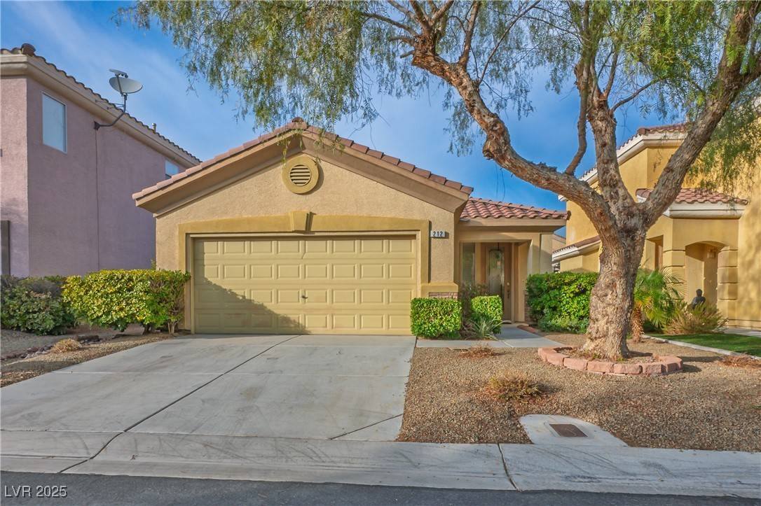 Las Vegas, NV 89148,212 Duck Hollow AVE