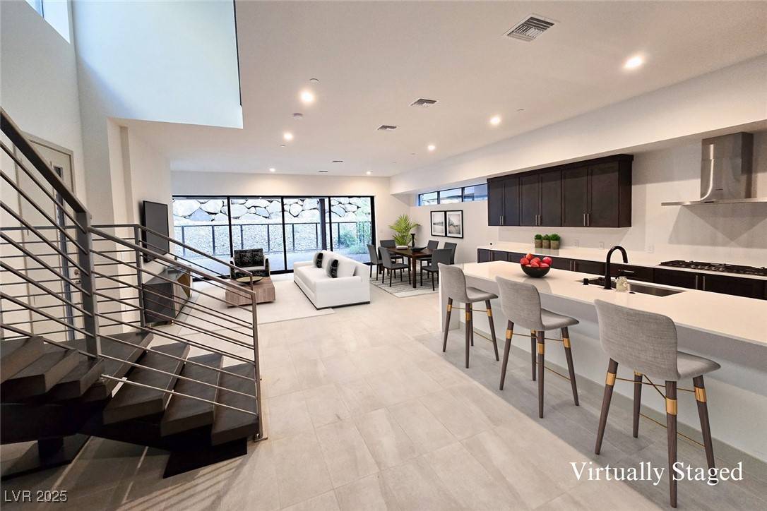 Henderson, NV 89011,9 Promenade Isle LN