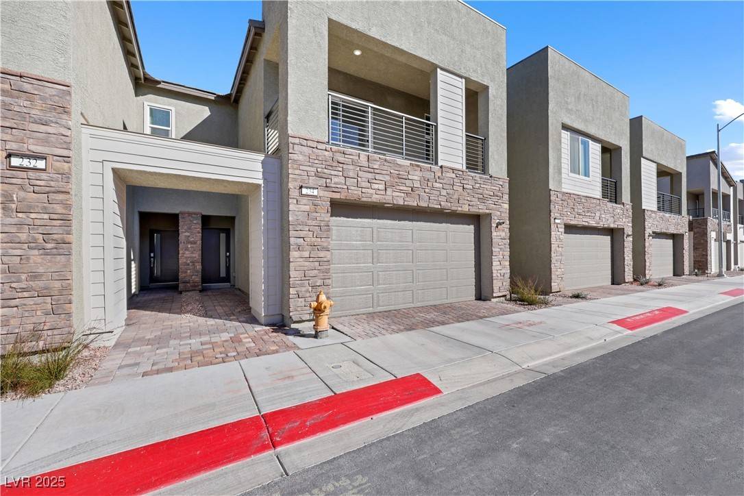 Henderson, NV 89015,234 WALSH PEAK AVE