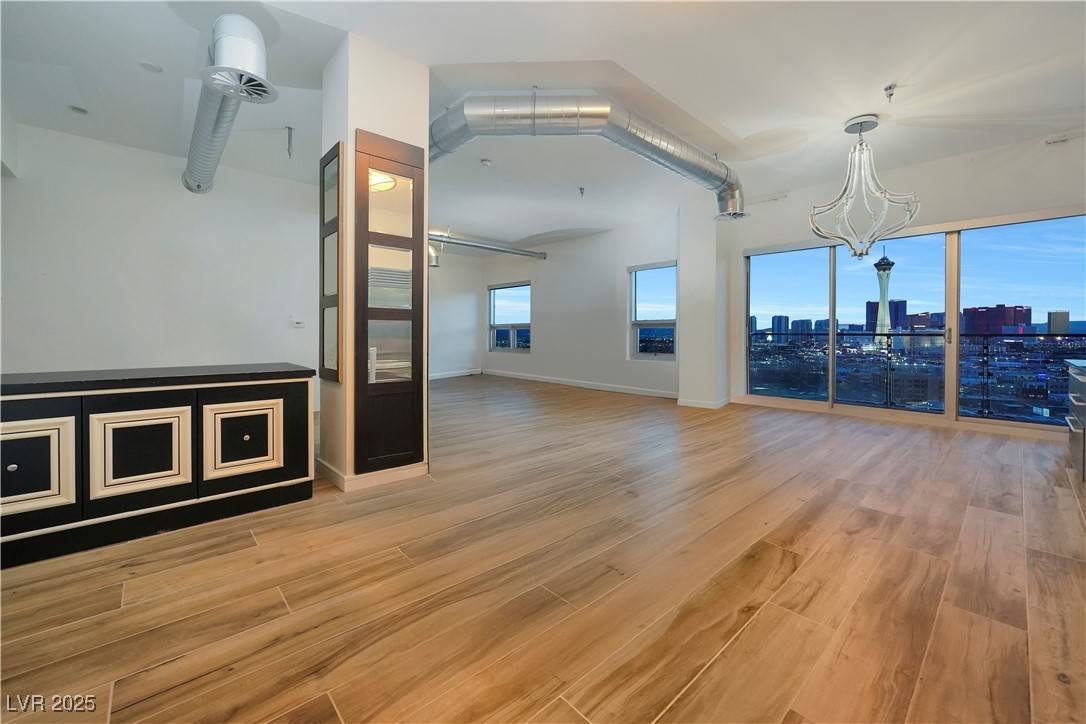 Las Vegas, NV 89101,200 Hoover AVE #1505