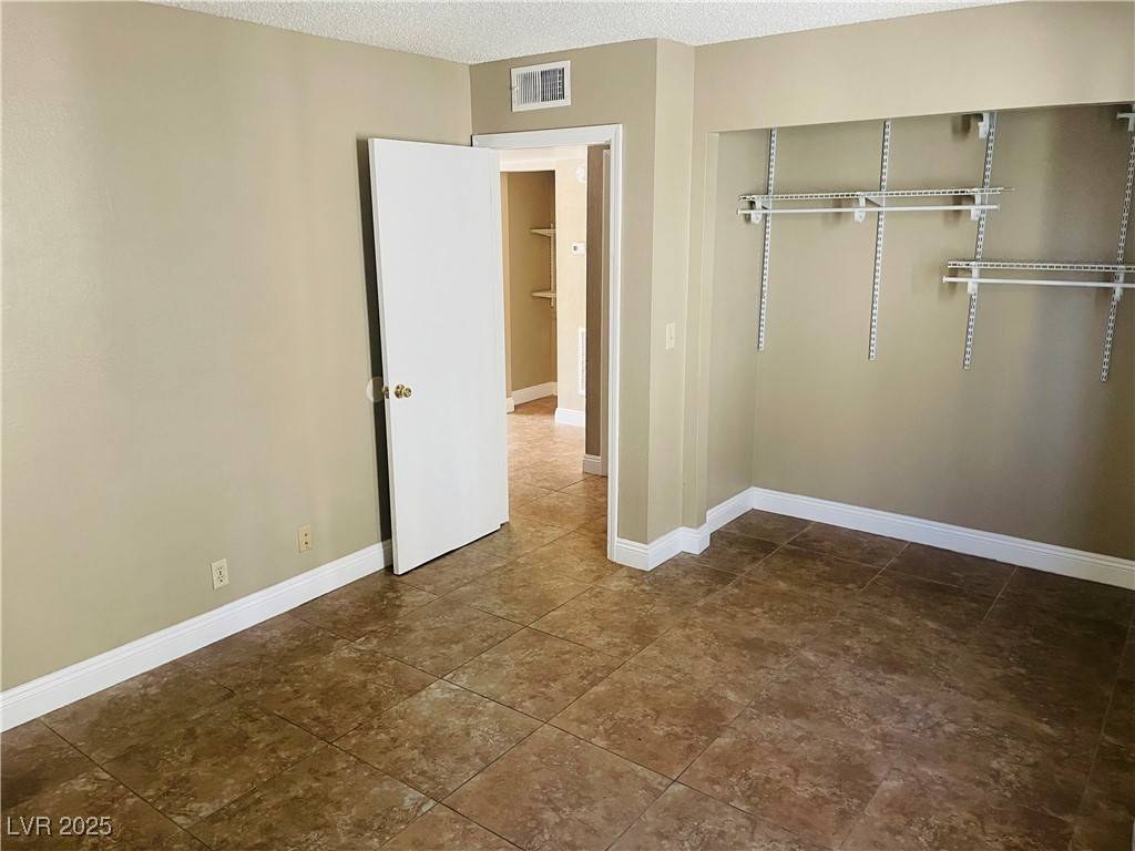 Las Vegas, NV 89115,4791 E Craig RD