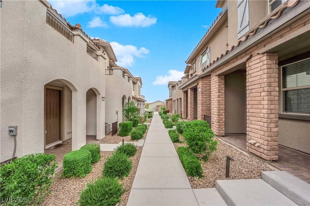 Las Vegas, NV 89138,56 Lomita Heights DR