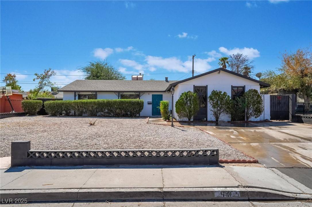 Las Vegas, NV 89119,941 E Hacienda AVE