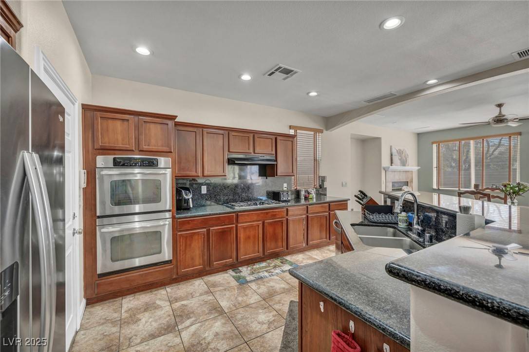 North Las Vegas, NV 89081,1009 Rustridge AVE