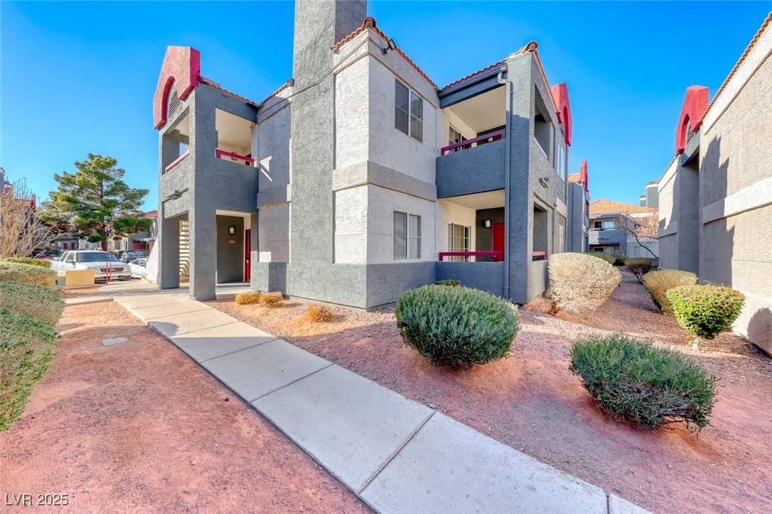 Las Vegas, NV 89117,8600 W Charleston BLVD #2086