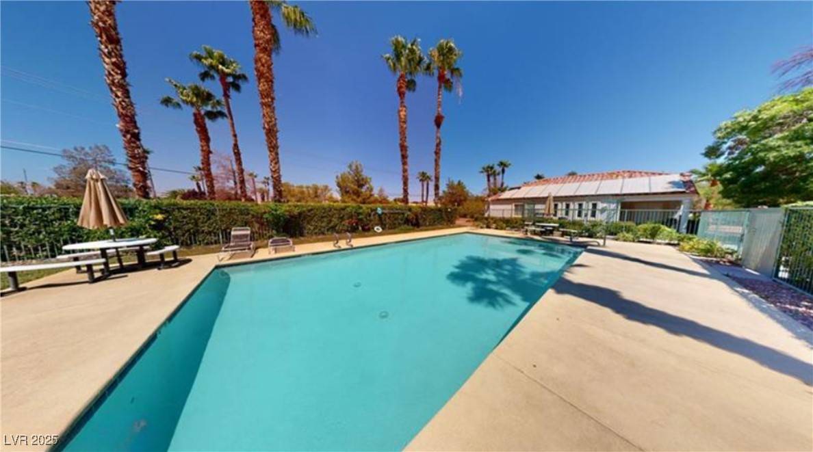 Las Vegas, NV 89108,5449 Bugle WAY #102
