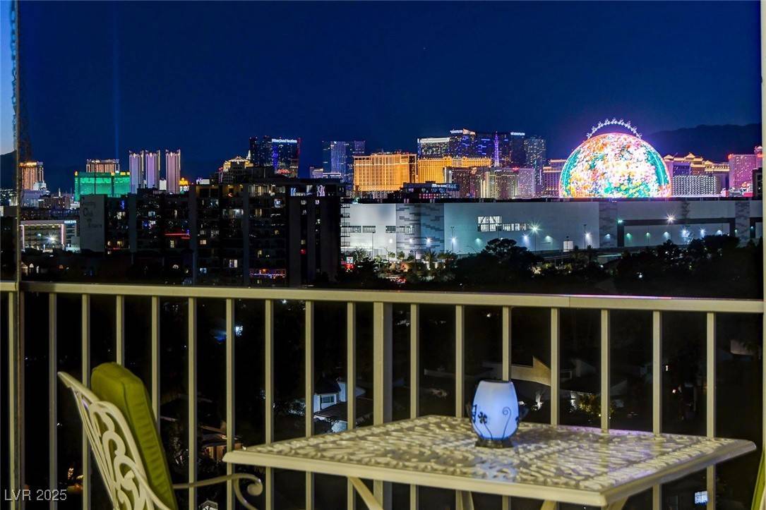 Las Vegas, NV 89109,3111 Bel Air DR #12C