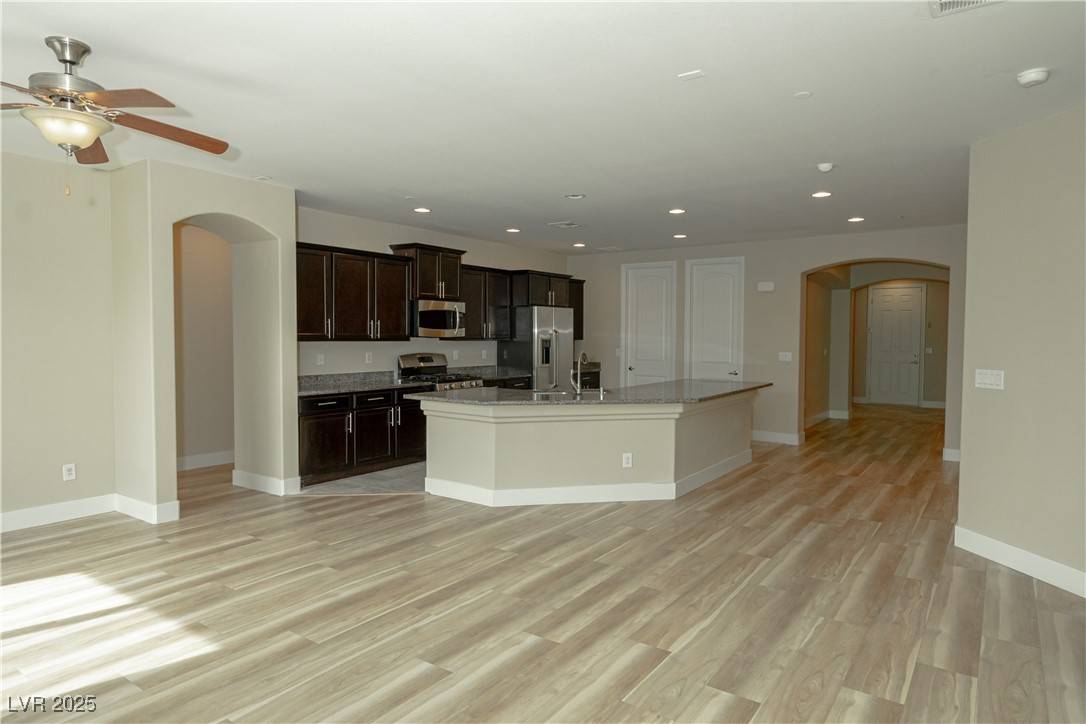 Henderson, NV 89014,1617 Meadow Bluffs AVE