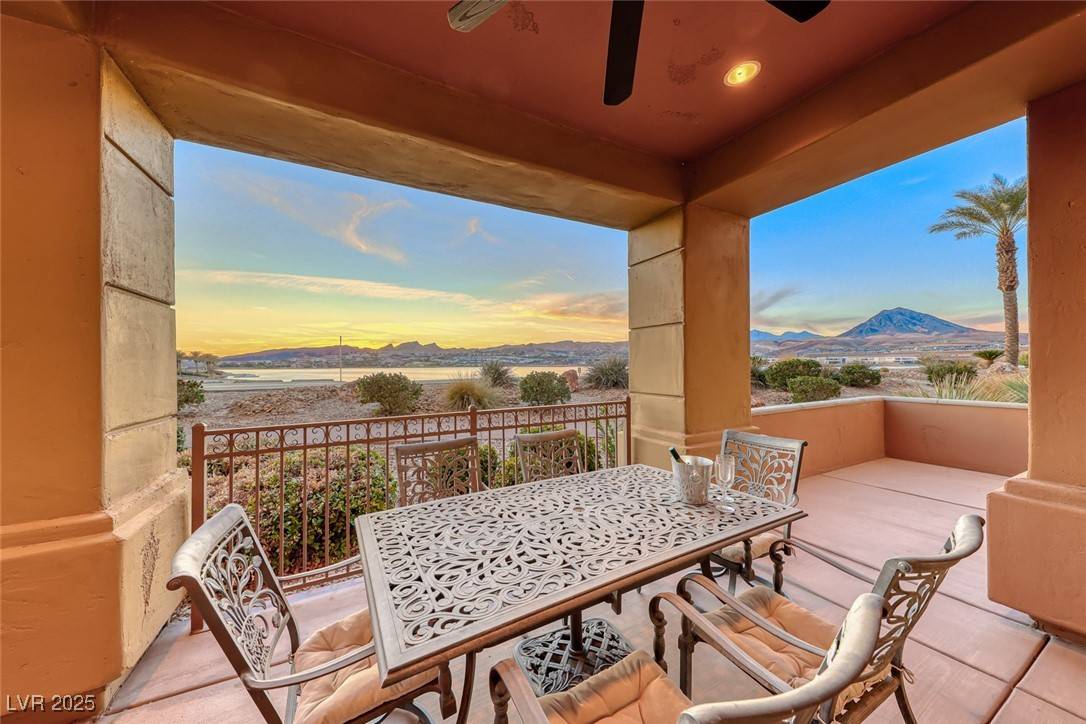 Henderson, NV 89011,20 Via Mantova #106