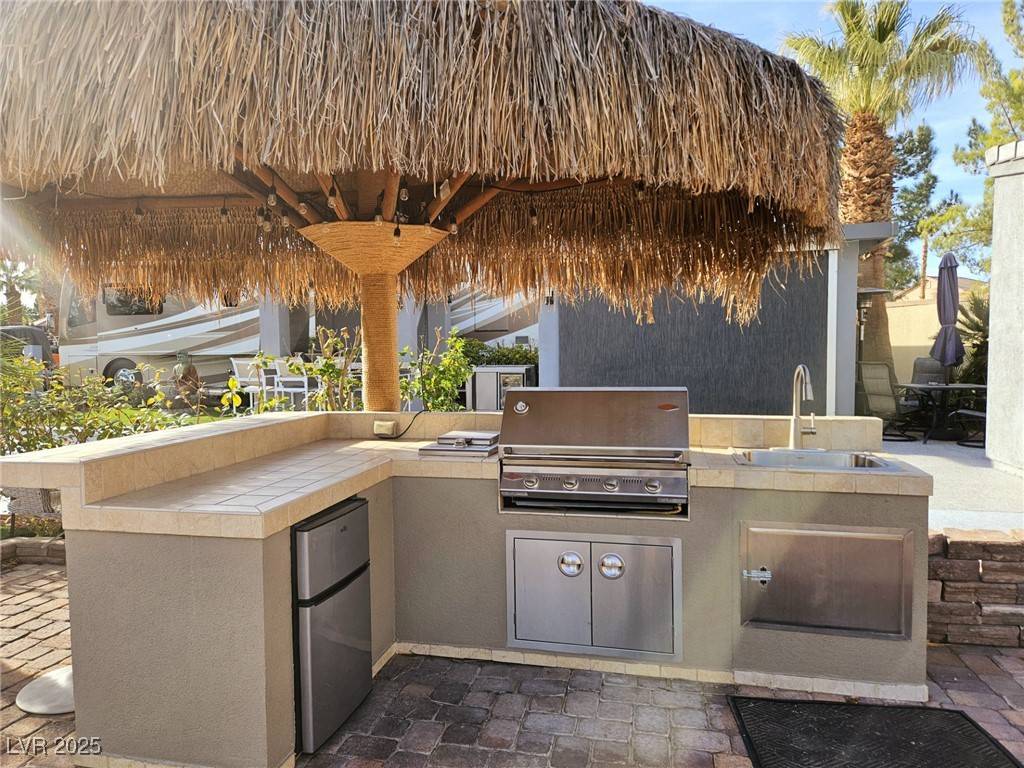 Las Vegas, NV 89139,8175 Arville ST #248