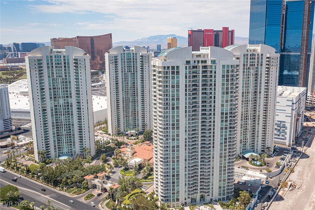 Las Vegas, NV 89109,2747 Paradise RD #801