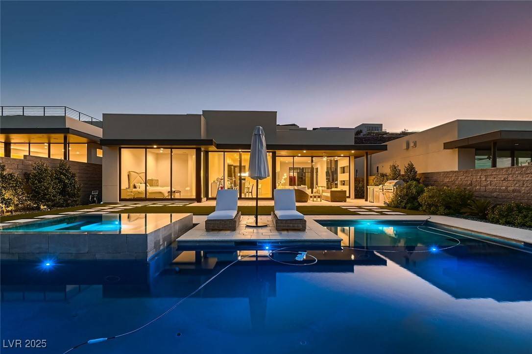 Henderson, NV 89012,678 Blackrock Rim DR