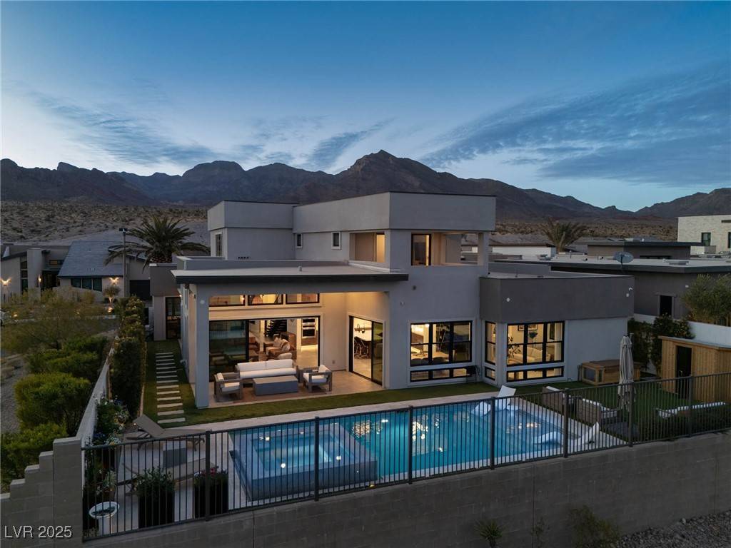 Las Vegas, NV 89138,826 Willits ST
