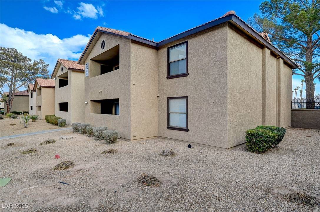Las Vegas, NV 89108,2451 N Rainbow BLVD #1150