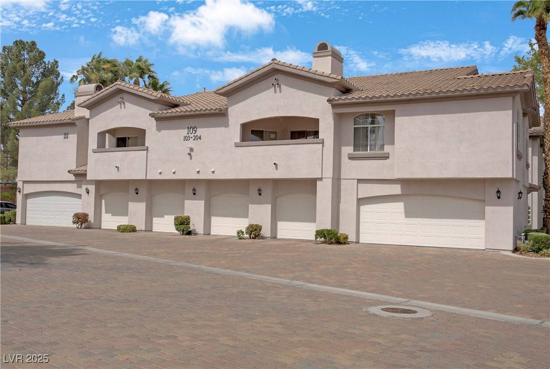 Las Vegas, NV 89145,109 Breezy Tree CT #104