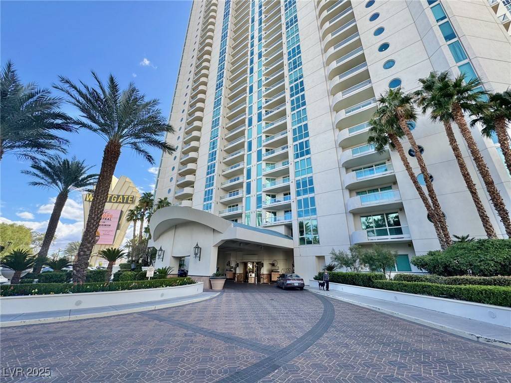 Las Vegas, NV 89109,2857 Paradise RD #1205